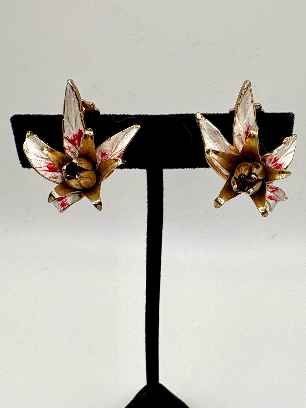 Vintage 1950s Hand Painted Enamel Flower Clip On Earrings Sculptural Floral